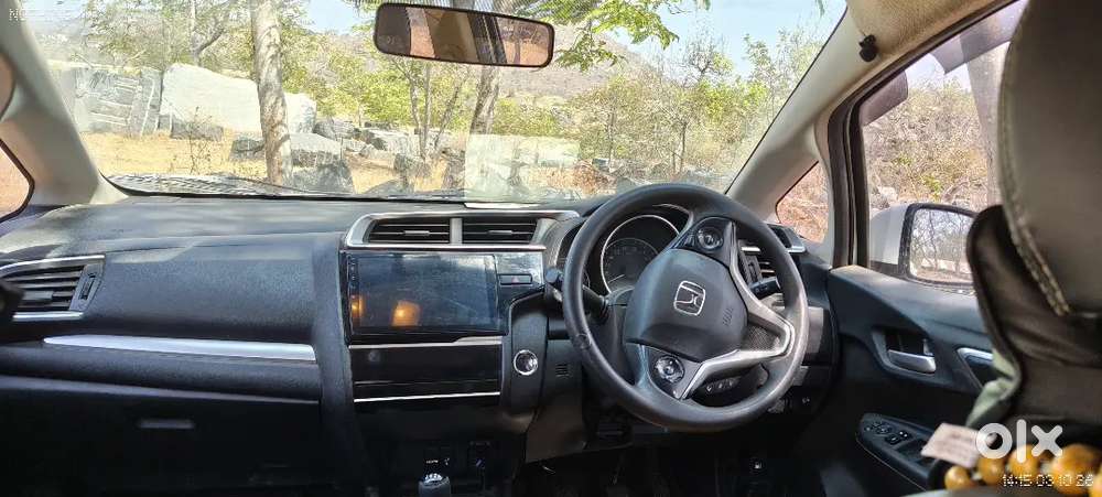 Honda Wr-v 2018 With Sunroof Push Button Start.