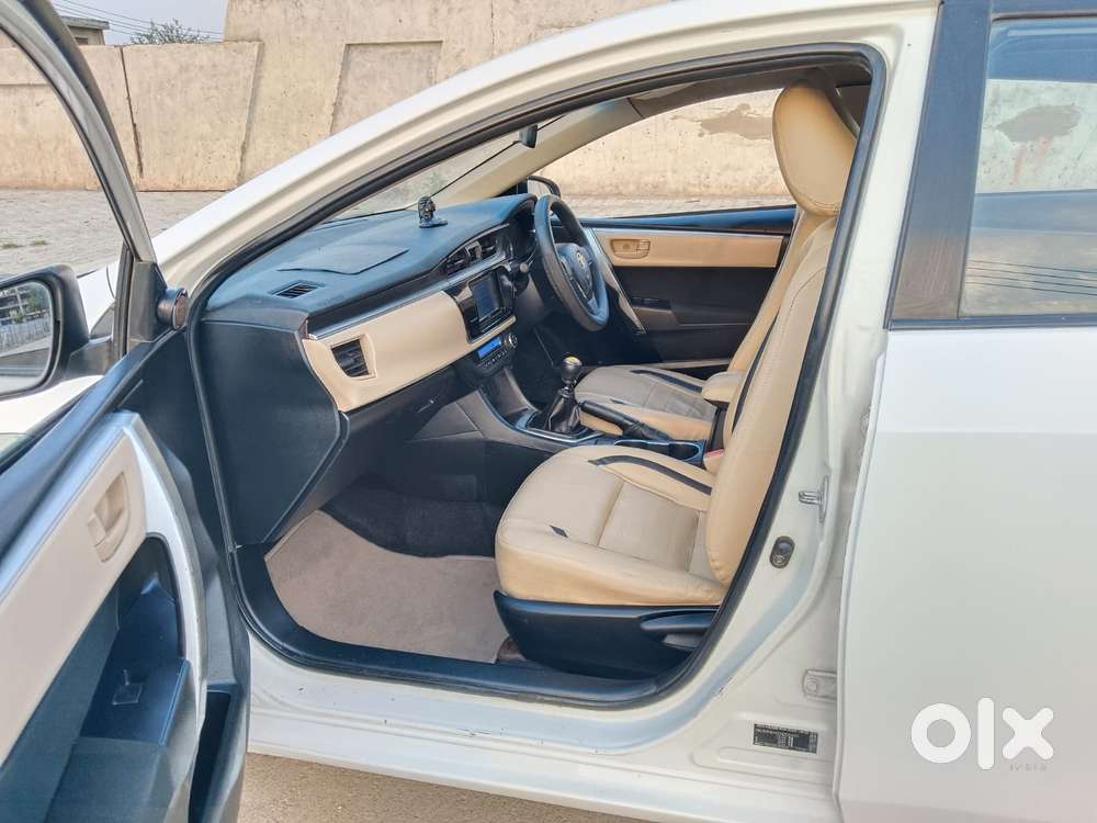 Toyota Corolla Altis J, 2016, Diesel