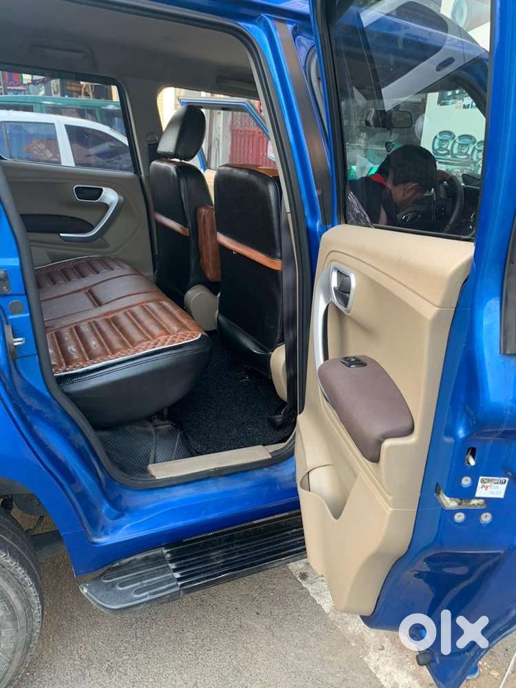 Mahindra Tuv 300 T8 2016 Model