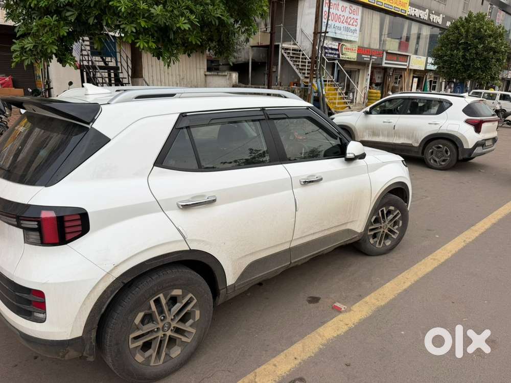 Hyundai Venue Diesel Manual 2024