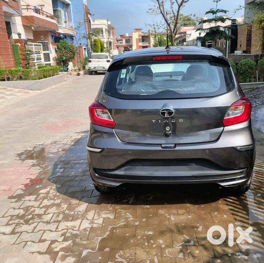 Tata Manual Petrol 2025