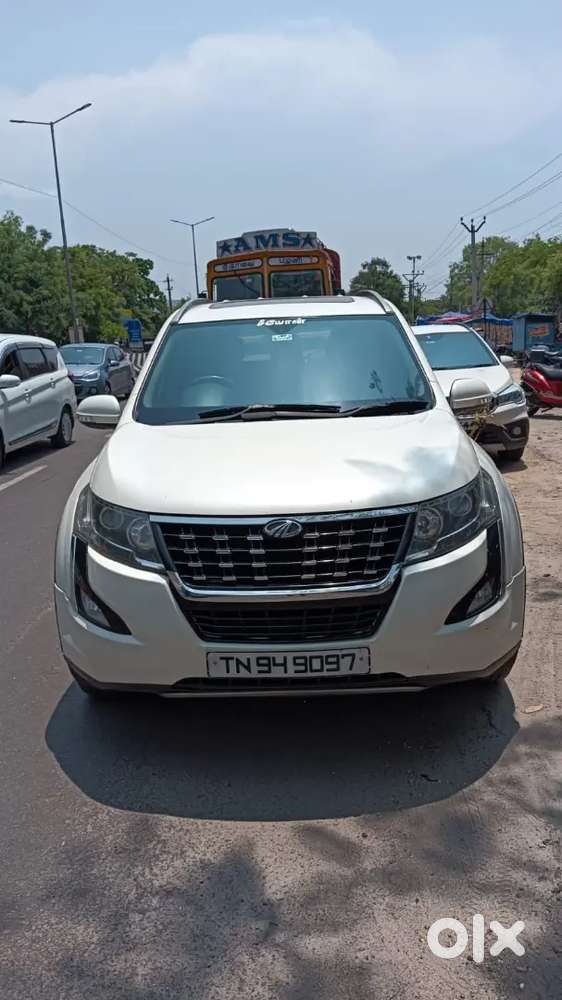 Mahindra Xuv 500 Fwd W11 Car