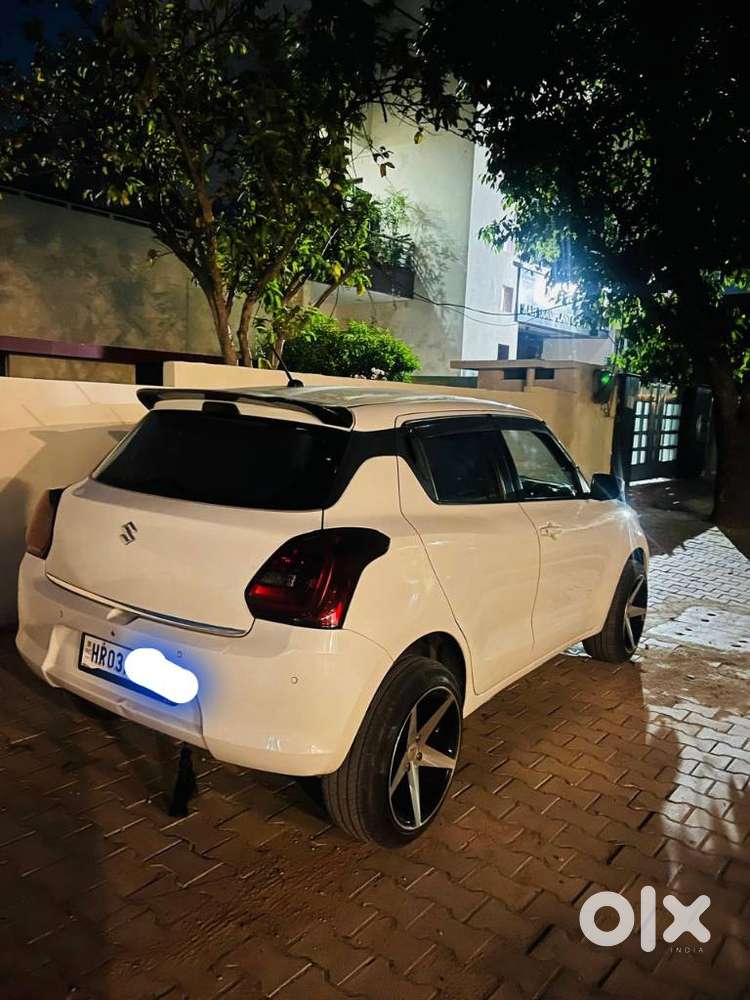 Maruti Suzuki Swift Vxi + Manual, 2022, Petrol