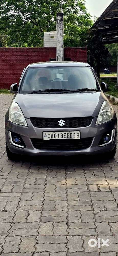 Maruti Suzuki Swift Vxi Optional, 2015, Petrol