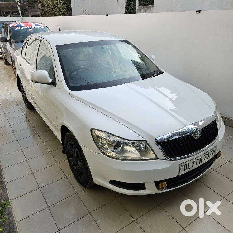 Skoda Laura 1.8 Tsi Ambition, 2013, Petrol