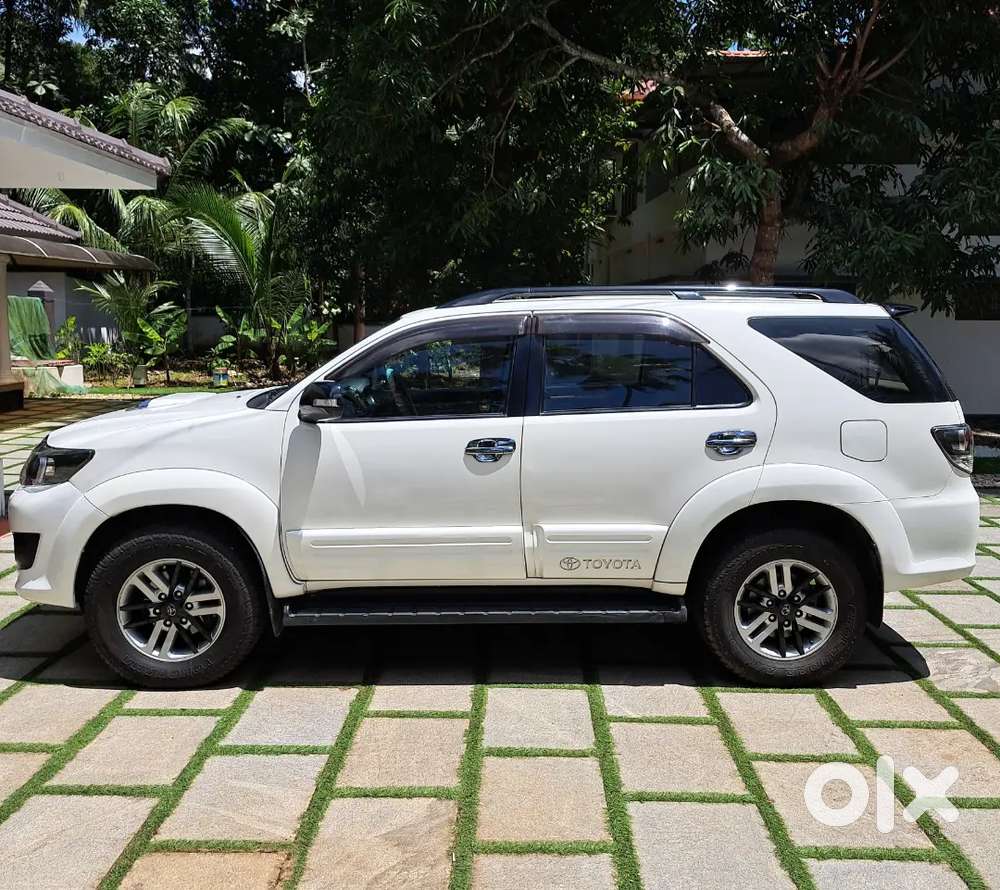 Toyota Fortuner 2014