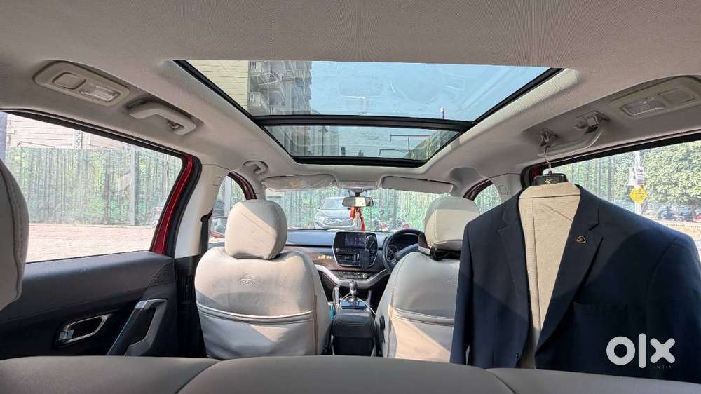 Tata Harrier Xt Diesel Manual | 1st Owner|new Michelin Tyres|72,000km
