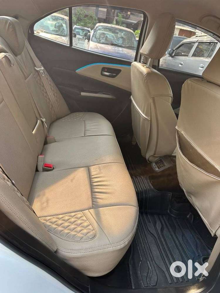 Maruti Suzuki Dzire 1.2 Vxi, 2024, Petrol