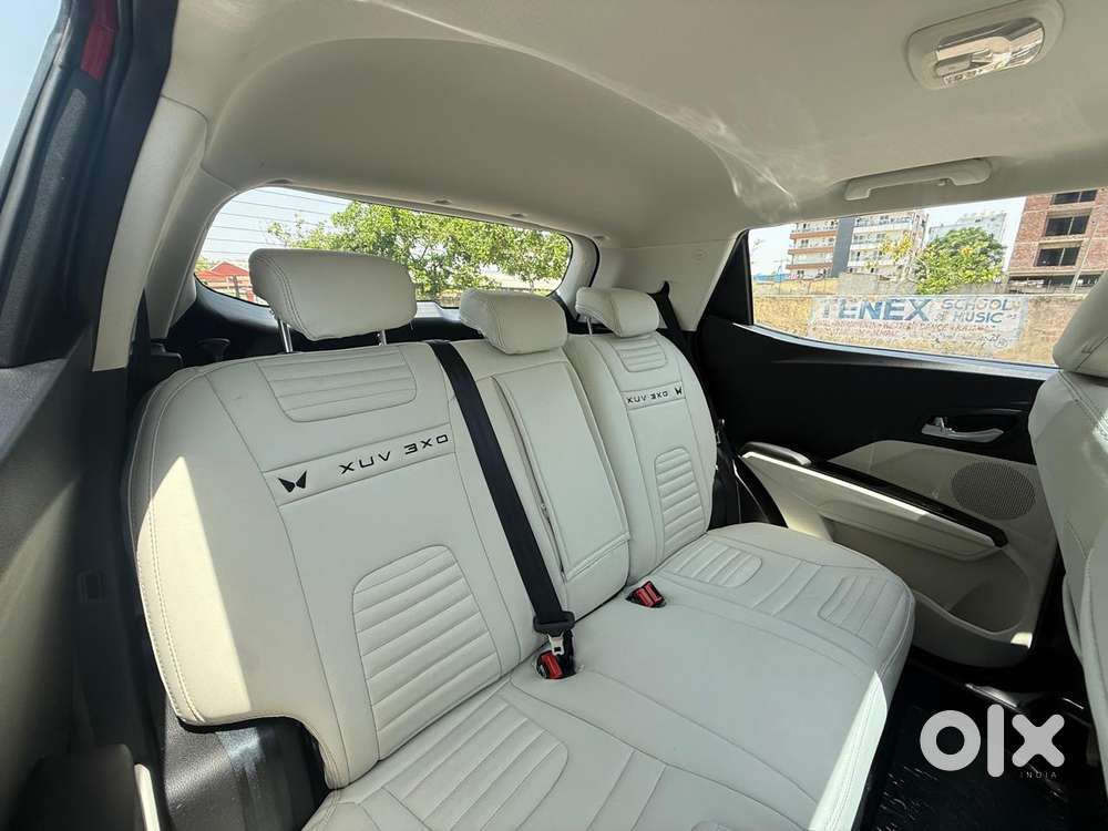 Mahindra Xuv 3xo Ax5 Pm At, 2025, Petrol