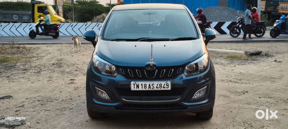 Mahindra Marazzo M6, 2018, Diesel