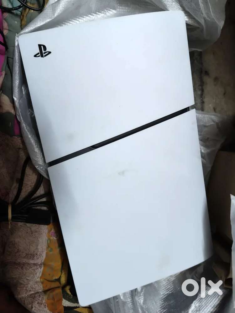 Ps5 slim 15days old with GTA 5disc