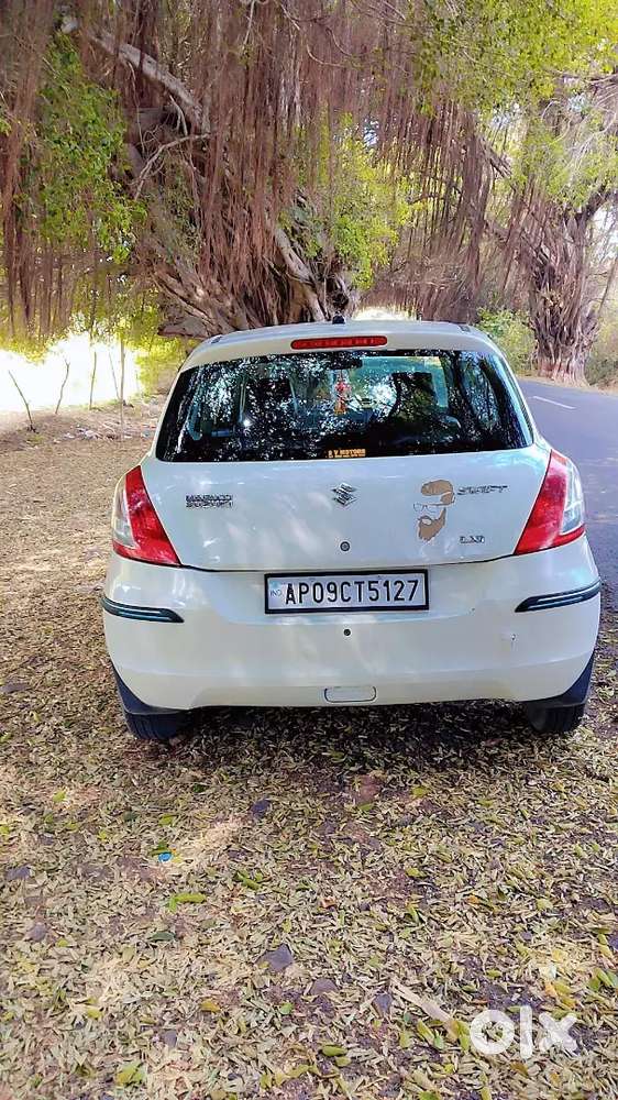 Maruti Suzuki Swift 1.2 Lxi 2013