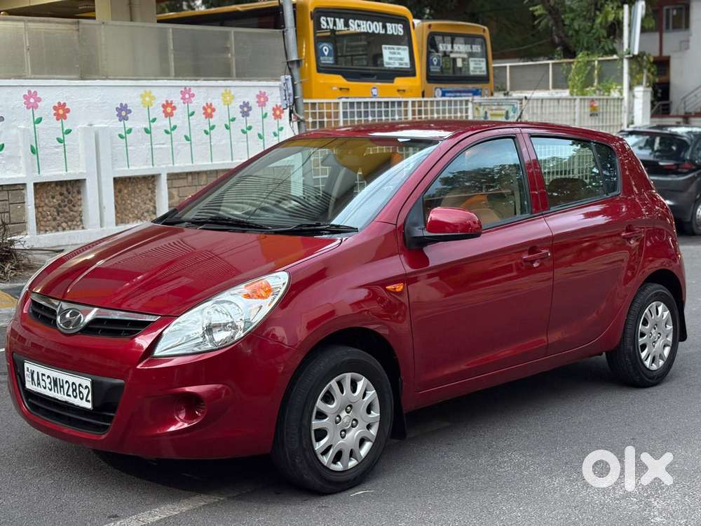 Hyundai I20 Magna 1.2 Mt, 2010, Petrol