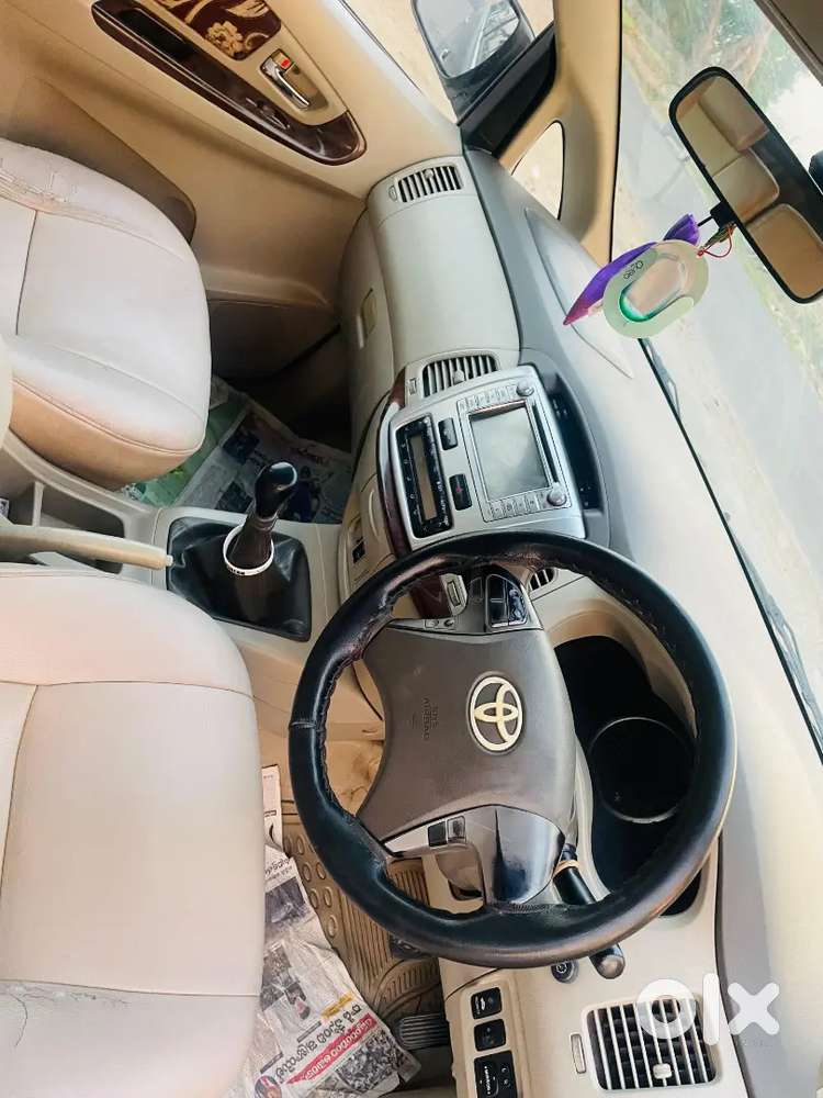Toyota Innova 2012 Diesel 252853 Km Driven