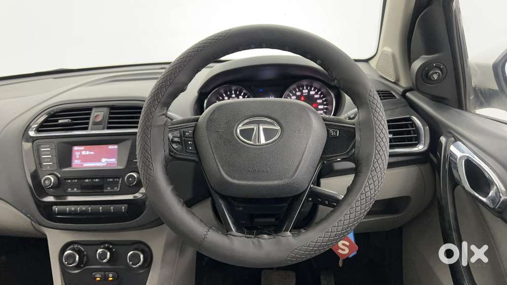 Tata Tiago Xza, 2018, Petrol