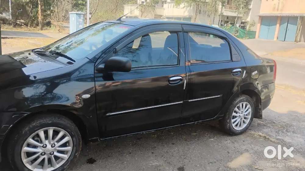 Toyota Etios Liva 2011