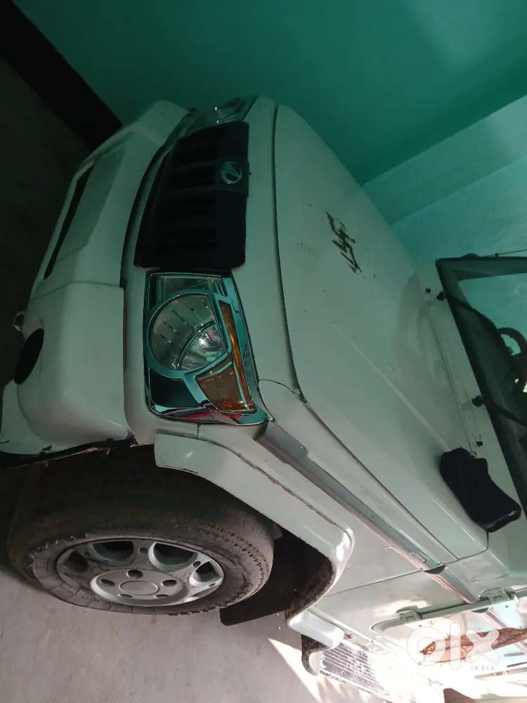 Mahindra Bolero Neo 2012 Diesel 120000 Km Driven
