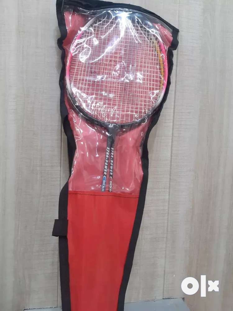 Dixon deals badminton racket