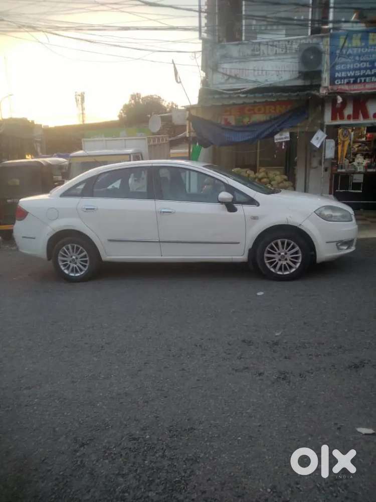 Fiat Linea 2010 Diesel 110 Km Drive