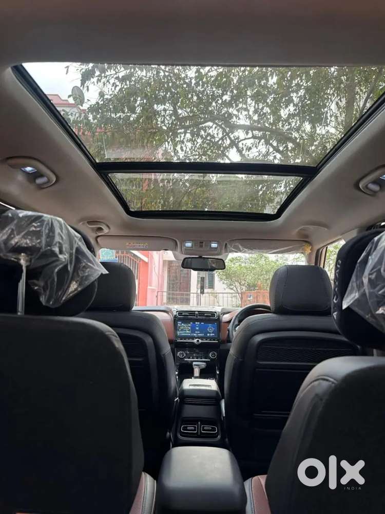 Less Drievn 2023 Diesel Alcazar Maintained Like New