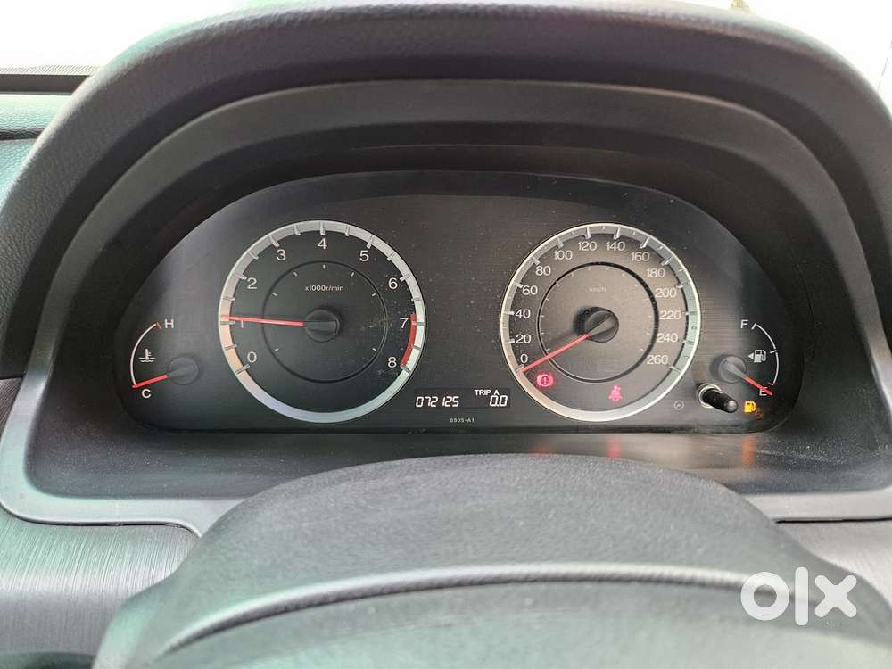 Honda Accord 2.4 Elegance Manual, 2012, Petrol