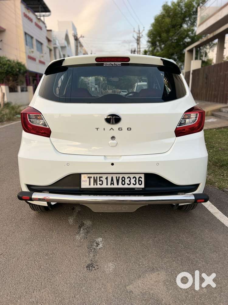 Tata Tiago 1.2 Revotron Xe Option, 2025, Petrol