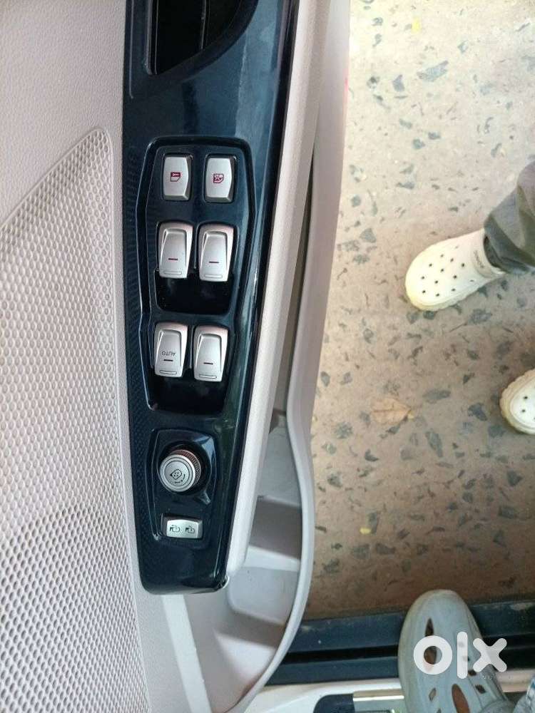Mahindra Xuv300 W8 Option Diesel, 2021, Diesel