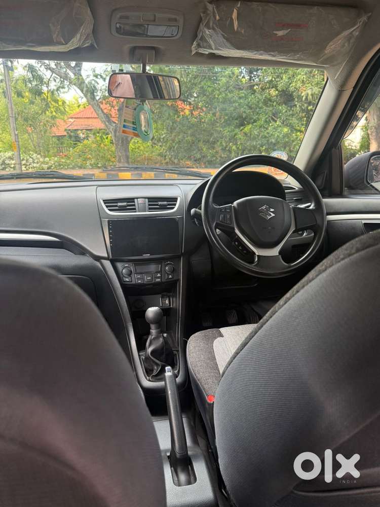 Maruti Suzuki Swift Vvt Zxi, 2015, Petrol