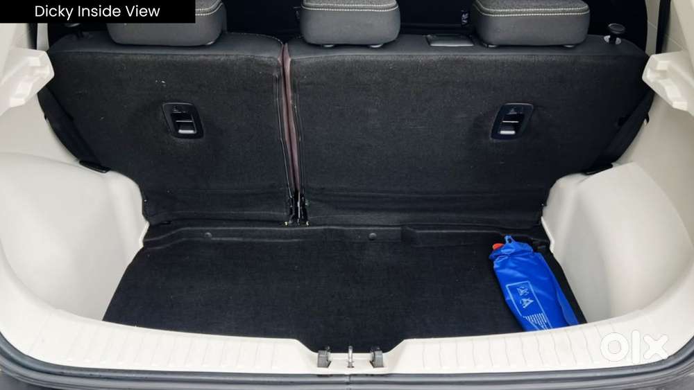 Mahindra Xuv 3xo Ax5 Pm Mt, 2024, Petrol