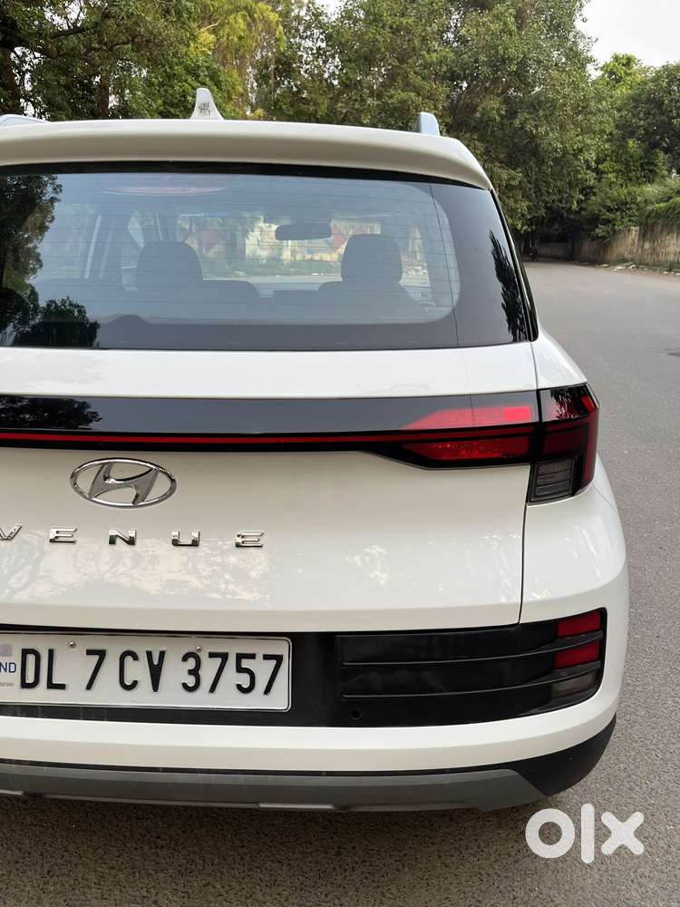 Hyundai Venue S 1.2 Petrol, 2023, Petrol