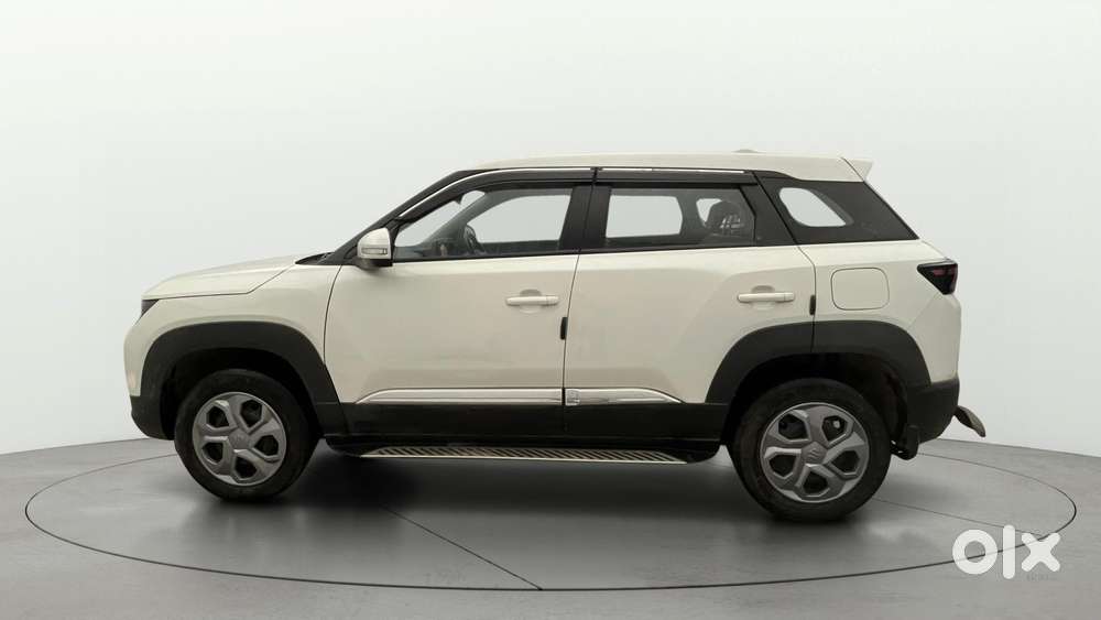 Maruti Suzuki Vitara Brezza 1.5 Vxi At, 2023, Petrol