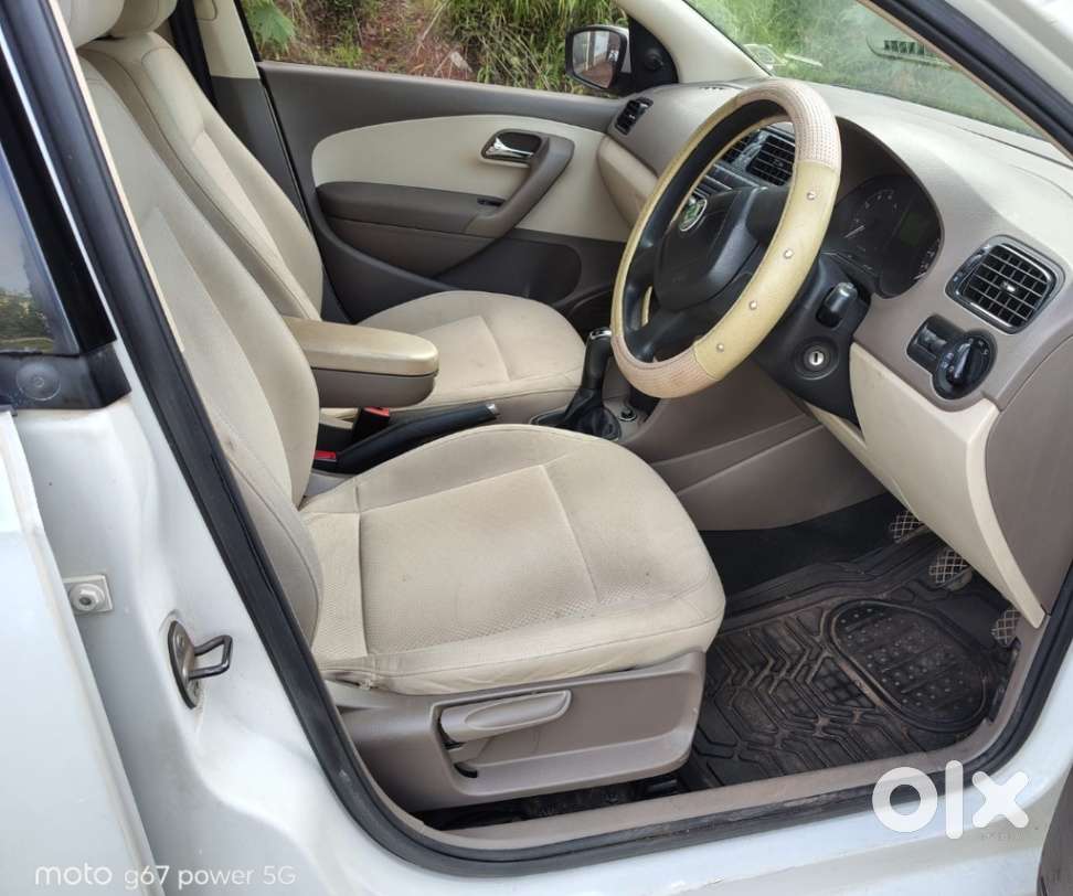 Skoda Rapid 1.6 Mpi Ambition, 2012, Petrol