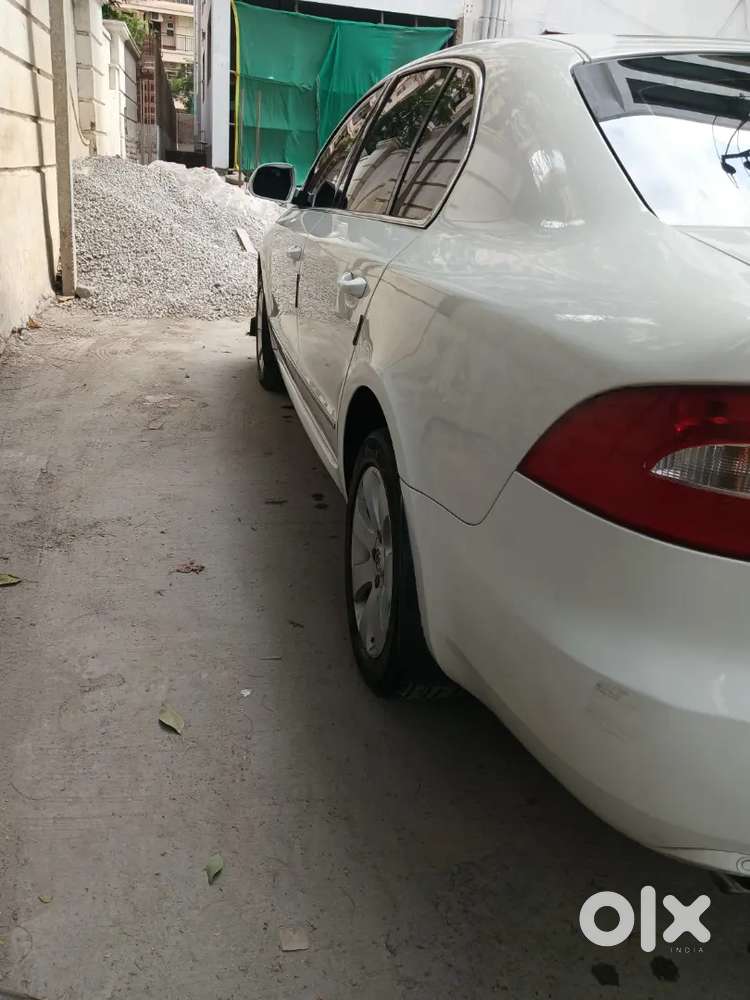 Skoda Superb 2012 Diesel 89000 Km Driven