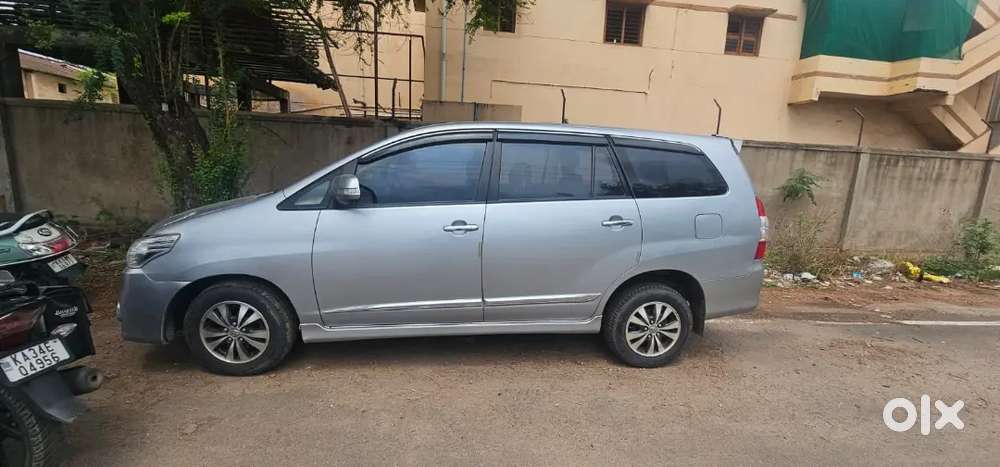 Toyota Innova 2015 Diesel Well Maintained