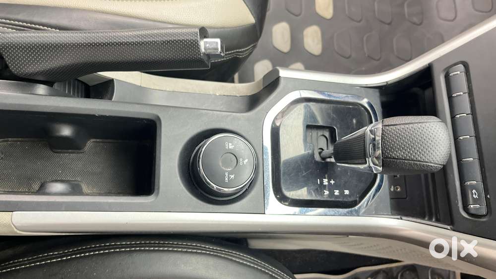Tata Nexon 1.2 Revotron Xma, 2018, Petrol