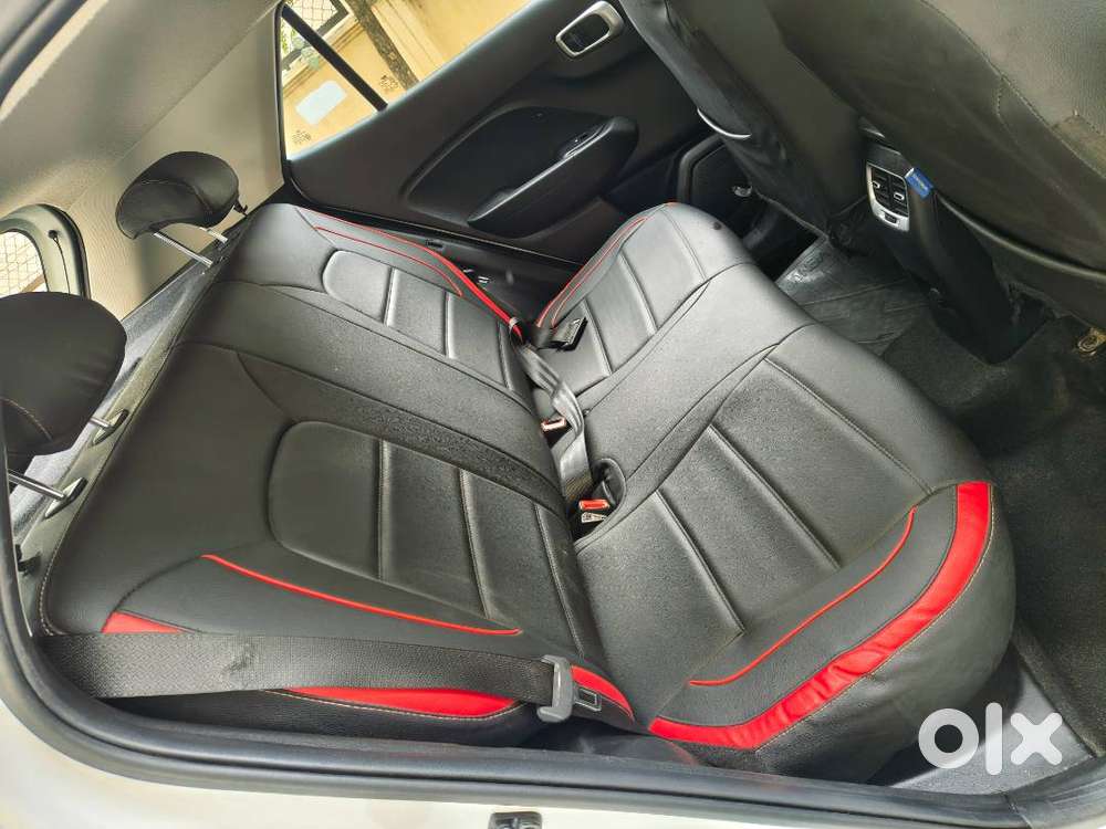Hyundai Venue 1.2 Kappa S+ Mt Petrol – Stylish Compact Suv  6 Airbags