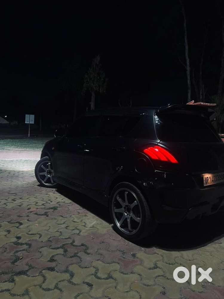 Modified Maruti Suzuki Swift 2016 Petrol Well Maintained