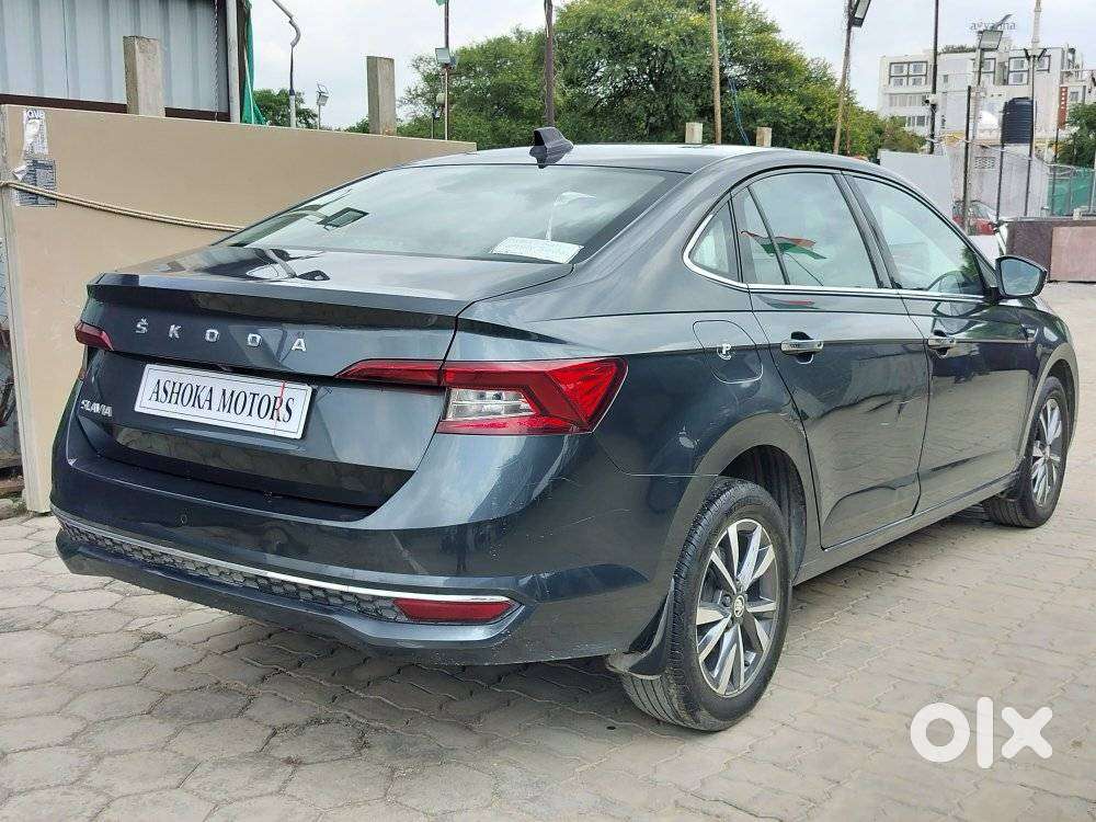 Skoda Slavia 1.0 Tsi Style, 2022, Petrol