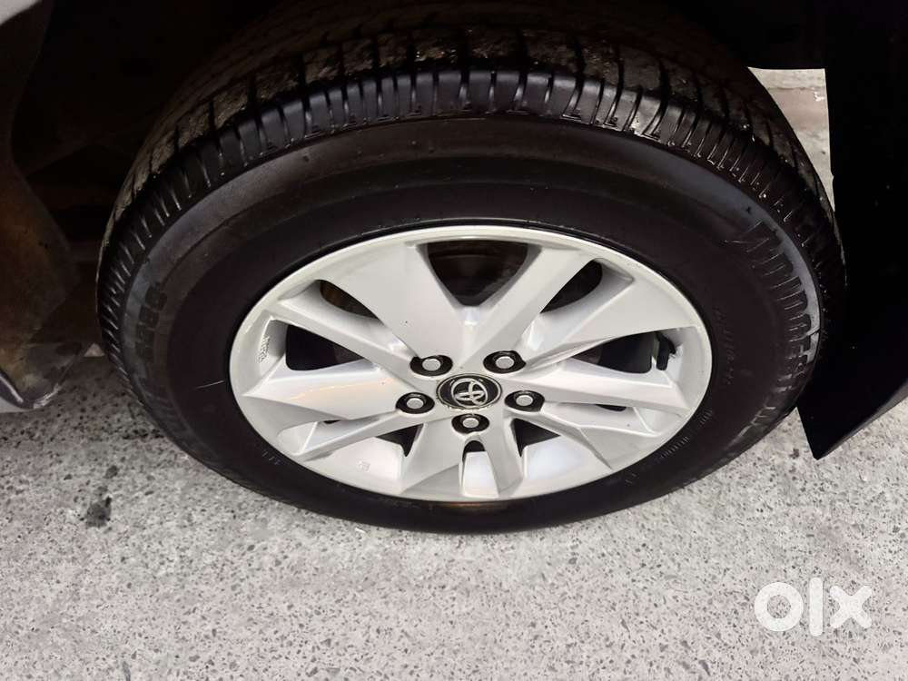 Toyota Innova Crysta 2.4 G Mt, 2017, Diesel
