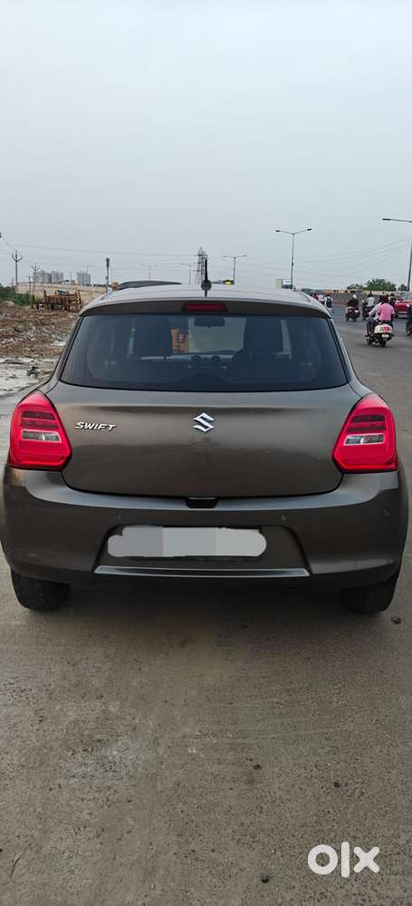 Maruti Suzuki Swift Vxi + Manual, 2022, Petrol