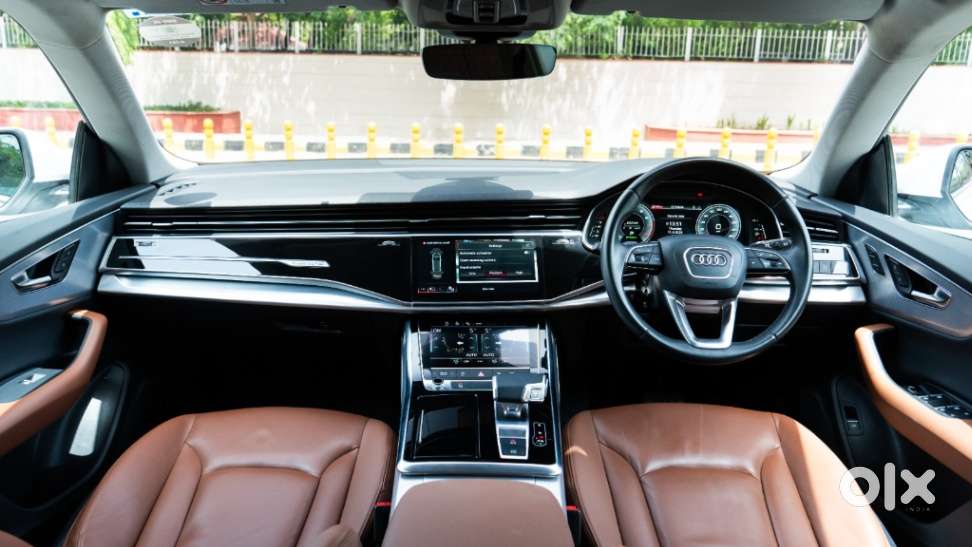 Audi Q8 3.0 Celebration Edition, 2022, Petrol