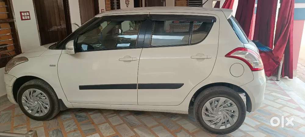Maruti Suzuki Swift 2016