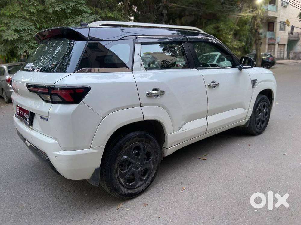 Maruti Suzuki Brezza 1.5 Vxi At Smart Hybrid, 2024, Petrol