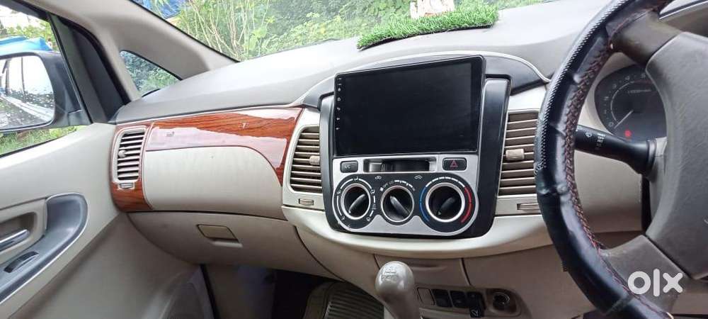 Toyota Innova 2012 Diesel Well Maintained