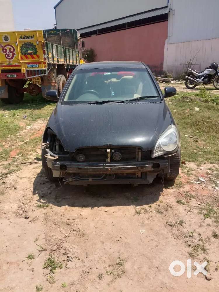 Hyundai Verna 2010 Petrol 75000 Km Driven