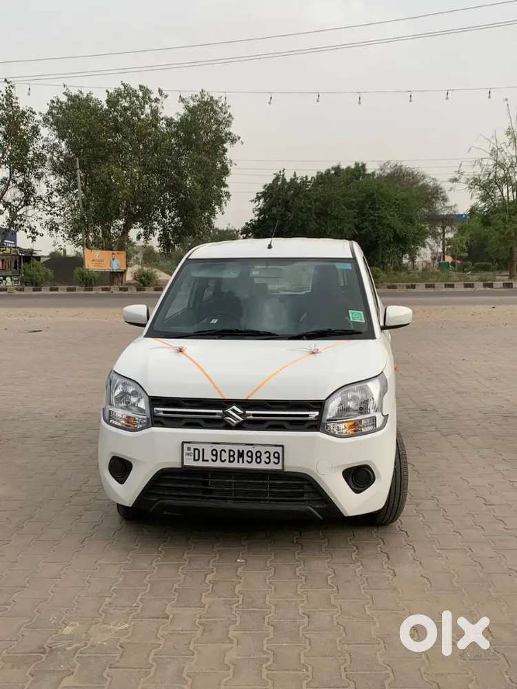 Maruti Suzuki Brezza 2026 Cng & Hybrids 035 Km Driven
