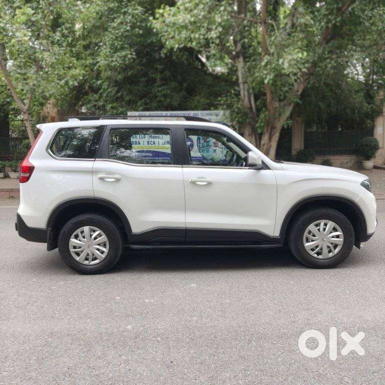 Mahindra Scorpio-n 2.0 Z2 Petrol Mt 7 Str, 2025, Petrol