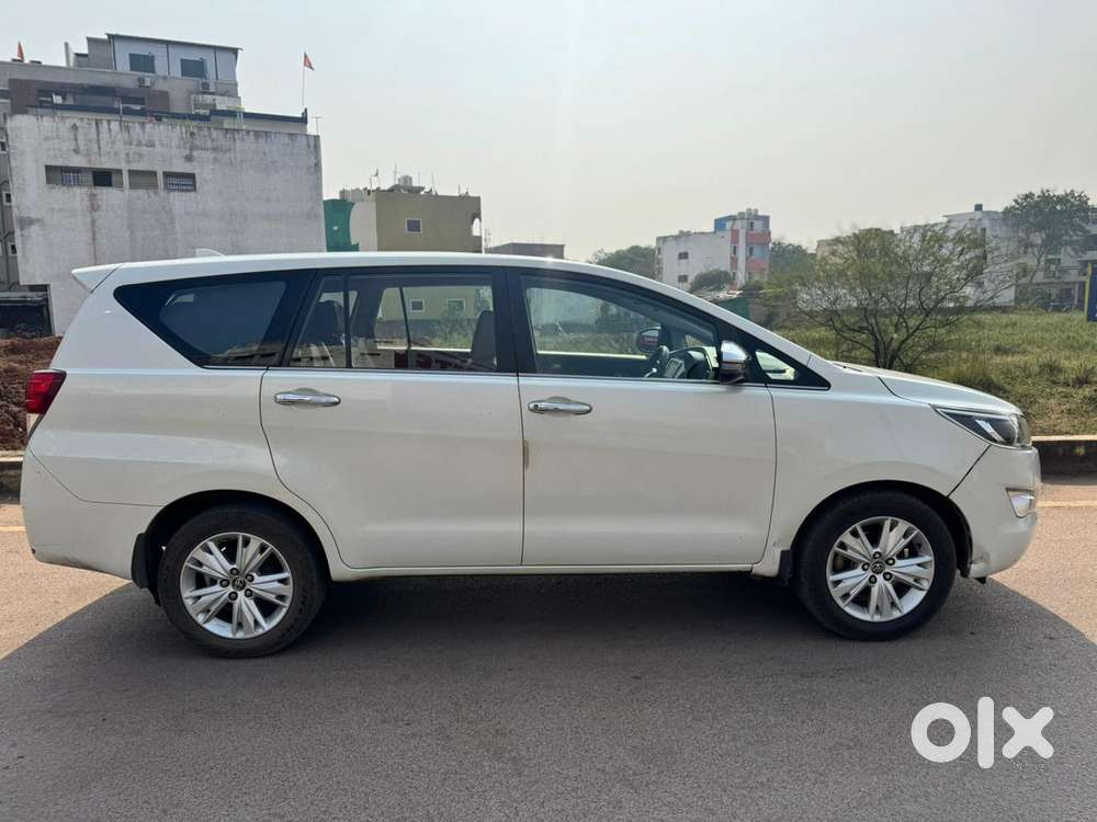 Toyota Innova Crysta 2.8z Automatic, 2018, Diesel