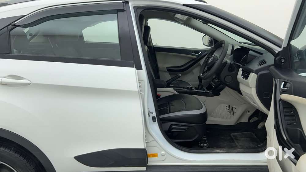 Tata Nexon 1.2 Revotron Xz Plus, 2023, Petrol