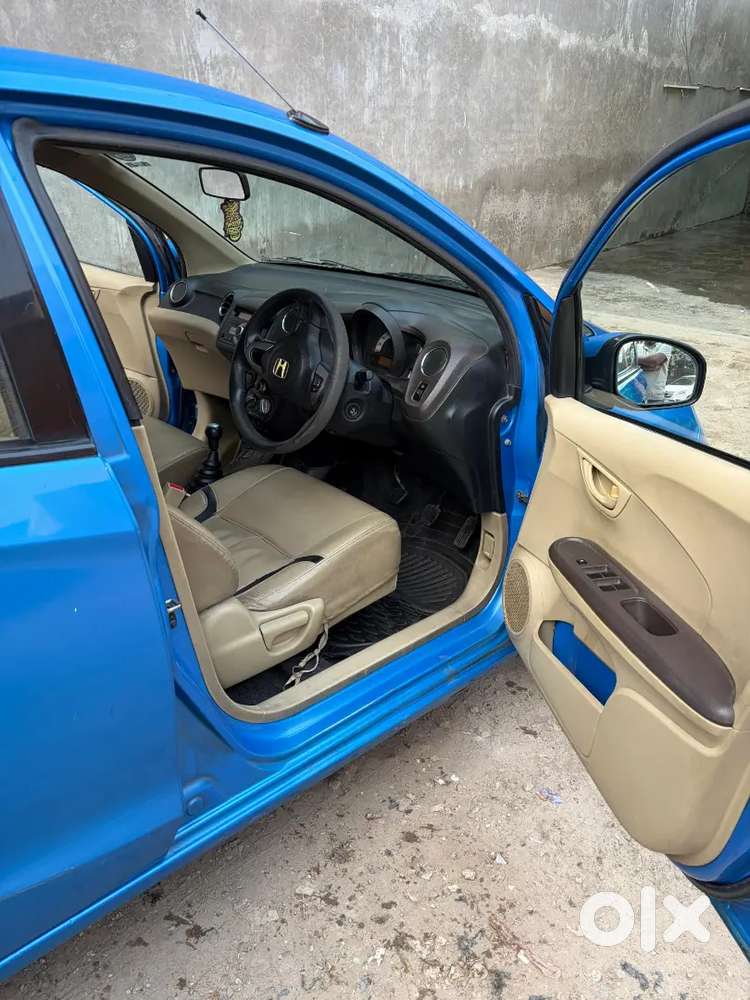 Honda Brio 2012 Petrol Well Maintained